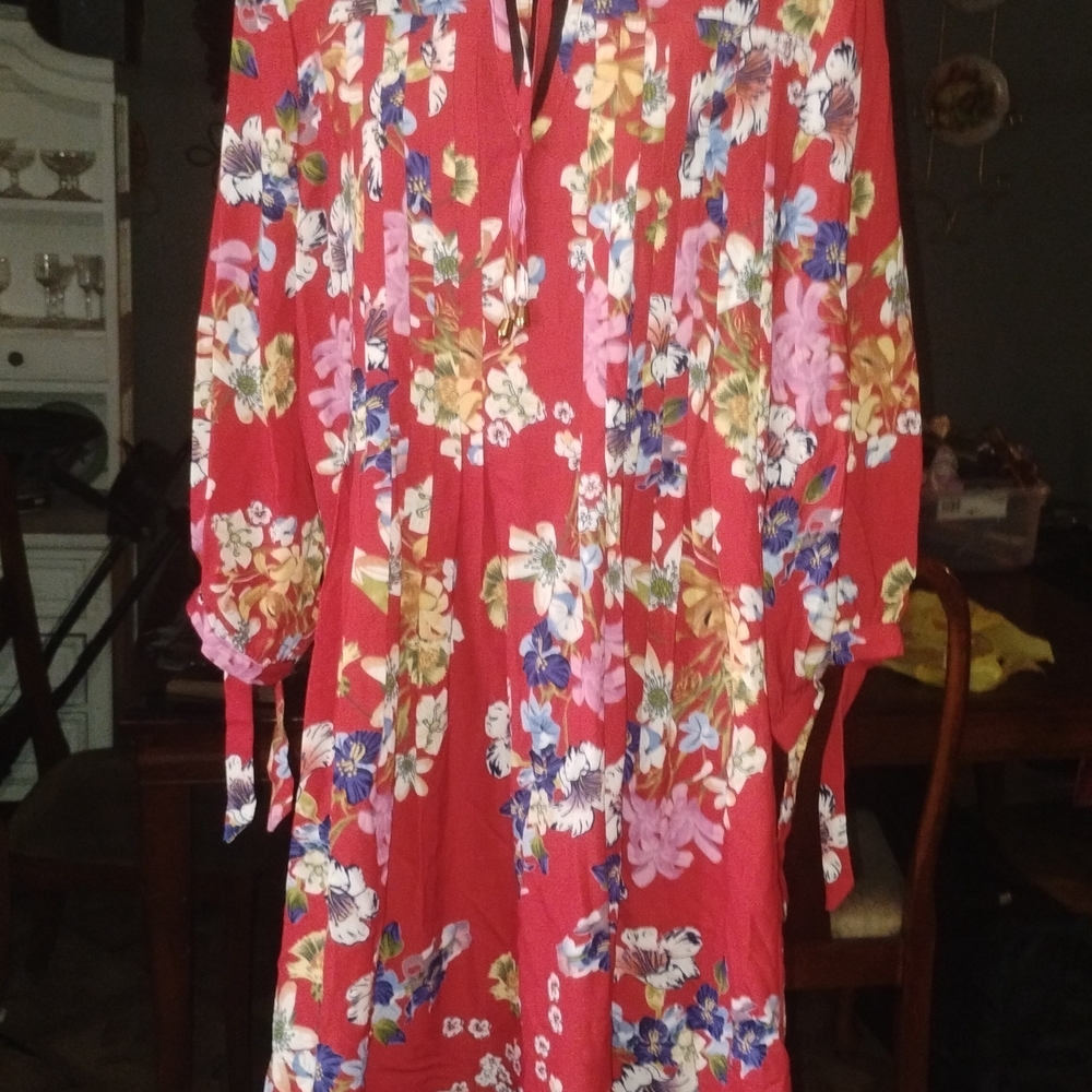 Suzanne Betro Floral Blouse with Pink and Red Hues